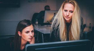 Mujeres Trabajando